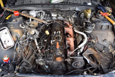 Pra raspar esse bloco, levei VÁRIOS dias, com espátula, chave de fenda, descarbonizante....